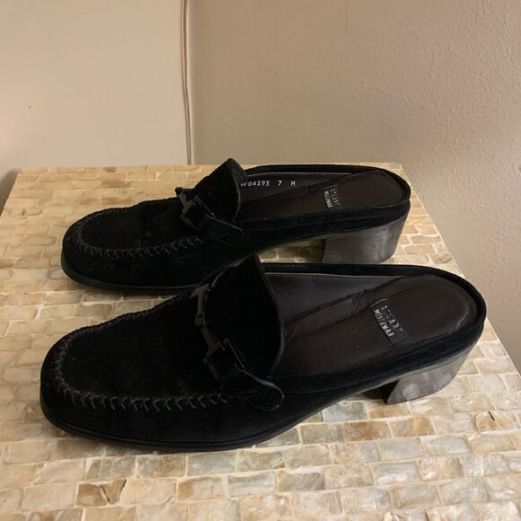 Stuart Weitzman size 7 loafer slides - Picture 2 of 4